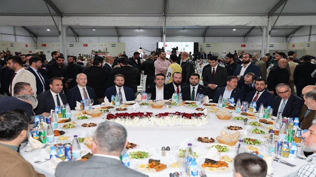 ytb-bayirbucak-ta-500-kisilik-kardeslik-iftari-duzenledi