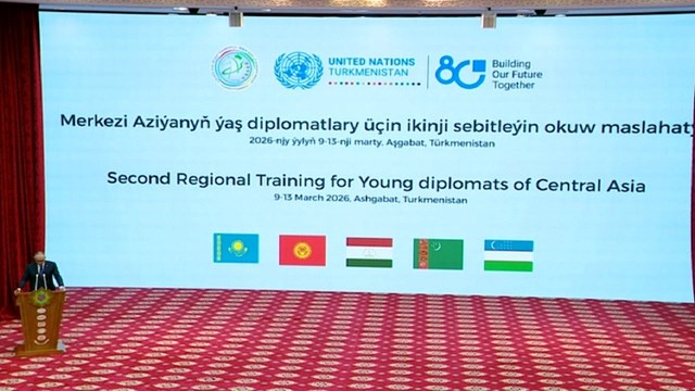 askabat-ta-turk-dunyasinin-genc-diplomatlari-icin-zirve-duzenlendi