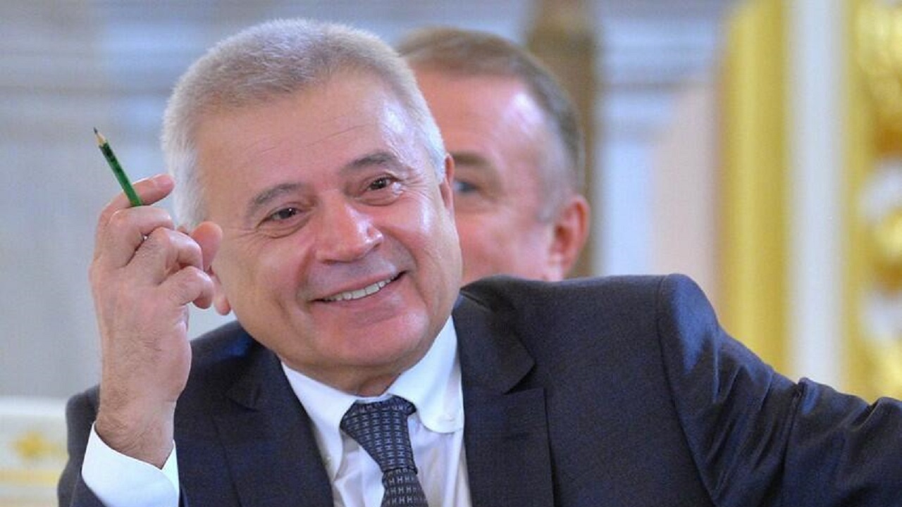 azerbaycan-kokenli-is-adami-rusya-nin-en-zenginleri-listesinde-ilk-ucte-yer-aldi