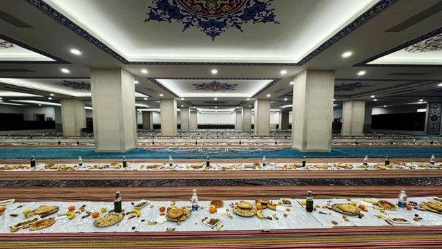 tika-kirgizistan-da-2500-kisiyi-tek-sofrada-bulusturdu