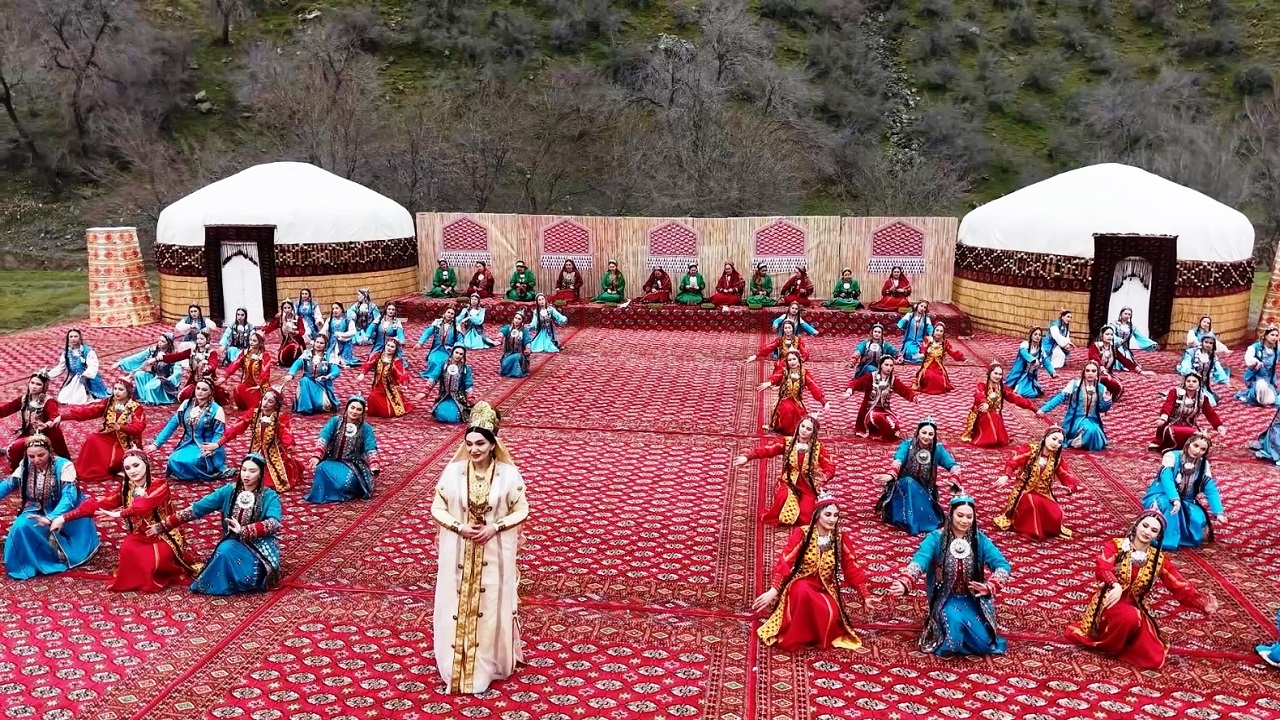 turkmen-daglarinda-nevruz-coskusu