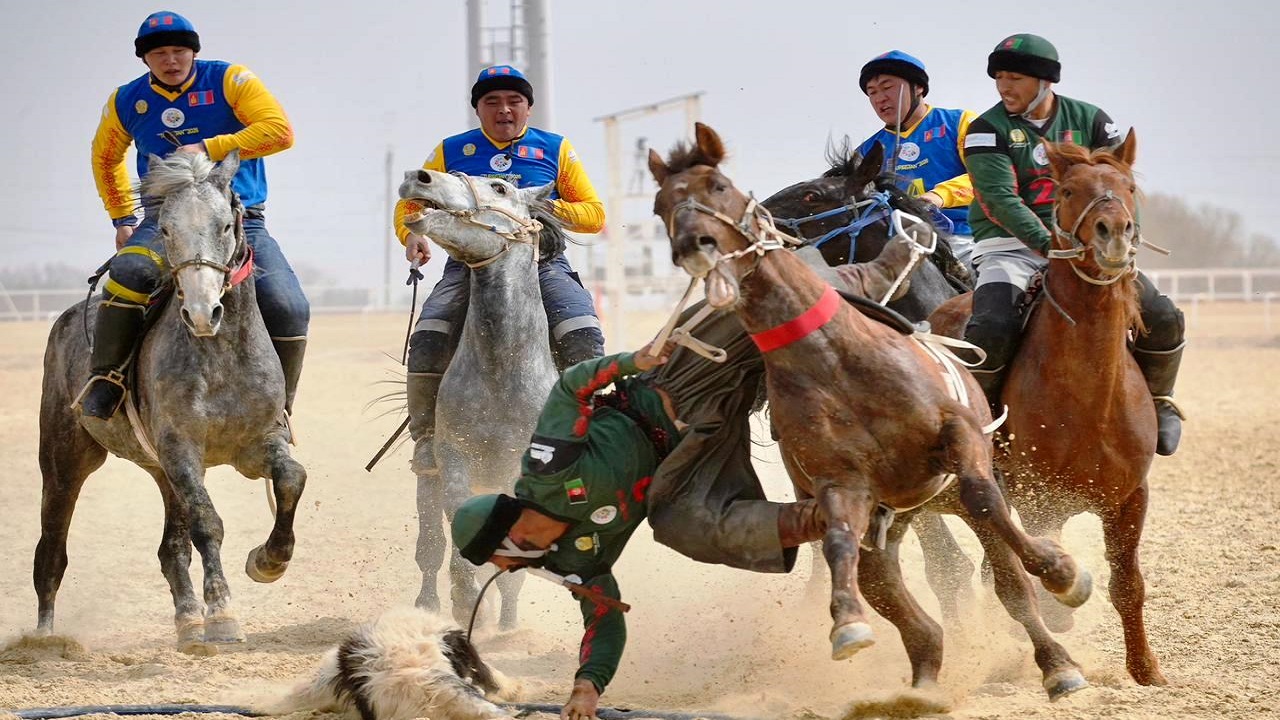 turkistan-da-dunya-kokpar-turnuvasi-gorkemli-bir-finalle-tamamlandi