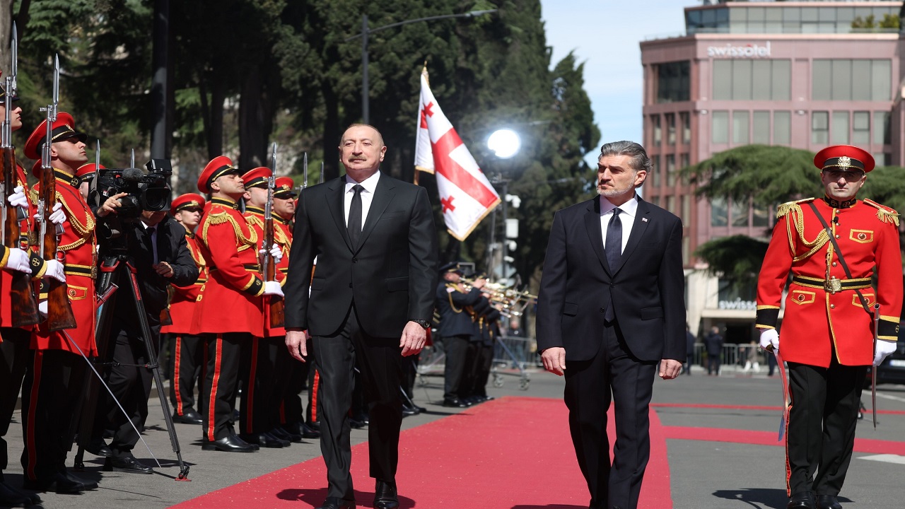 azerbaycan-cumhurbaskani-ilham-aliyev-gurcistanda