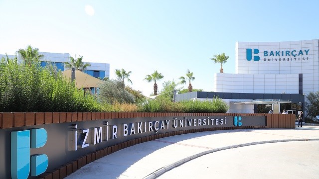 izmir-bakircay-universitesi-ile-ozbekistandaki-tip-merkezi-arasinda-protokol