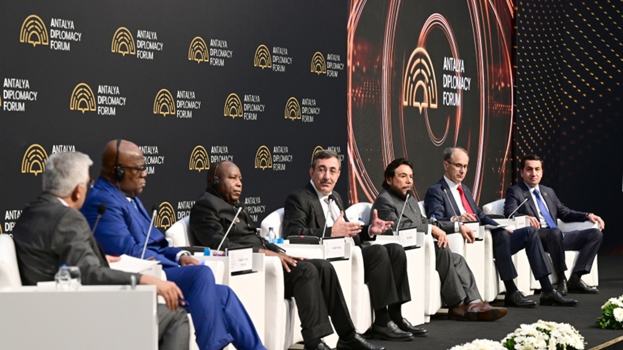 adf-2026-da-kuresel-kutuplasmaya-karsi-bolgesel-sahiplenme-formulu