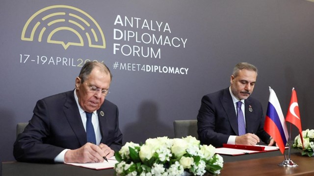 turk-ve-rus-diplomatlari-2026-2027-donemi-icin-istisare-plani-imzaladi