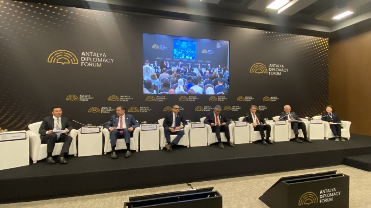 1926-yili-birinci-turkoloji-kongresi-bugunku-tdt-nin-fikri-temellerini-atmis