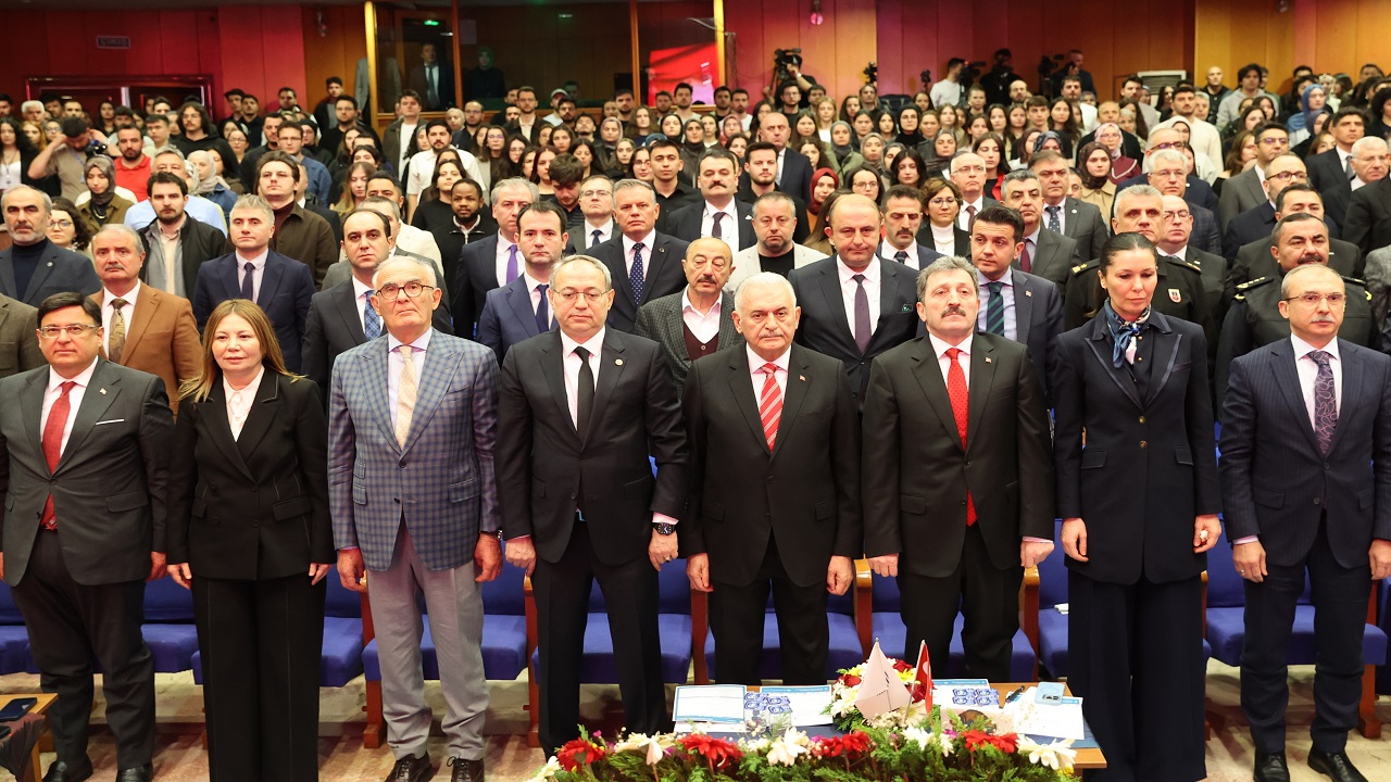 turk-dunyasi-sehircilik-zirvesi-samsunda-basladi