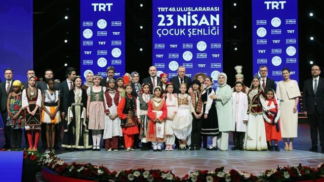 cumhurbaskani-erdogan-biz-cocuklar-bomba-sesleriyle-degil-kus-civiltilariyla-u