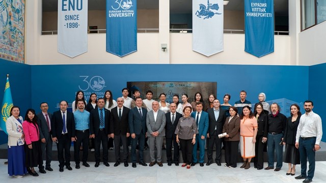 astana-da-yesevi-den-yunus-emre-ye-sanat-yolculugu