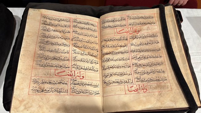 yunus-emrenin-kayip-el-yazmasi-nushalari-berlinde-ilk-kez-sergilendi