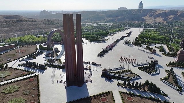 turkmenistan-da-zafer-gunu-gururu