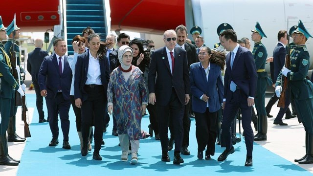 cumhurbaskani-erdogan-tdt-zirvesi-icin-turkistan-da