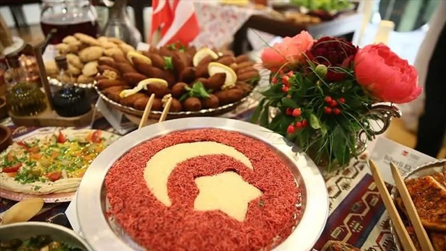 turk-mutfagi-haftasinda-uluslararasi-sef-adaylari-kktcde-bulustu