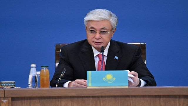 astana-da-avrasya-zirvesi-cumhurbaskani-tokayev-den-yapay-zeka-ve-kuresel-is-bi