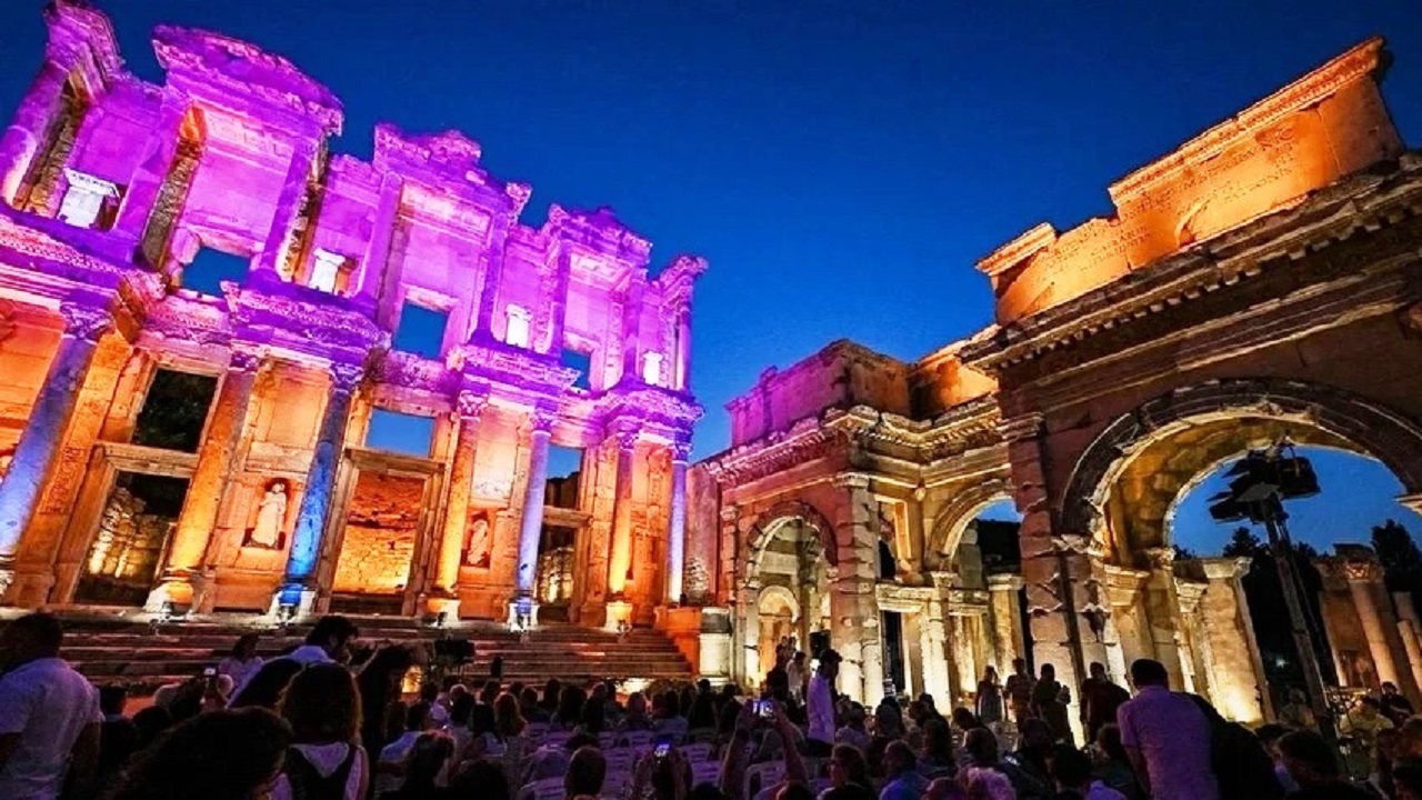 turkiye-de-gece-muzeciligi-donemi-basariyla-surduruluyor
