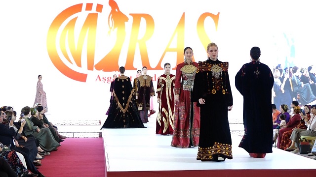 turkmenistan-in-baskenti-askabat-uluslararasi-bir-moda-solenine-ev-sahipligi-ya