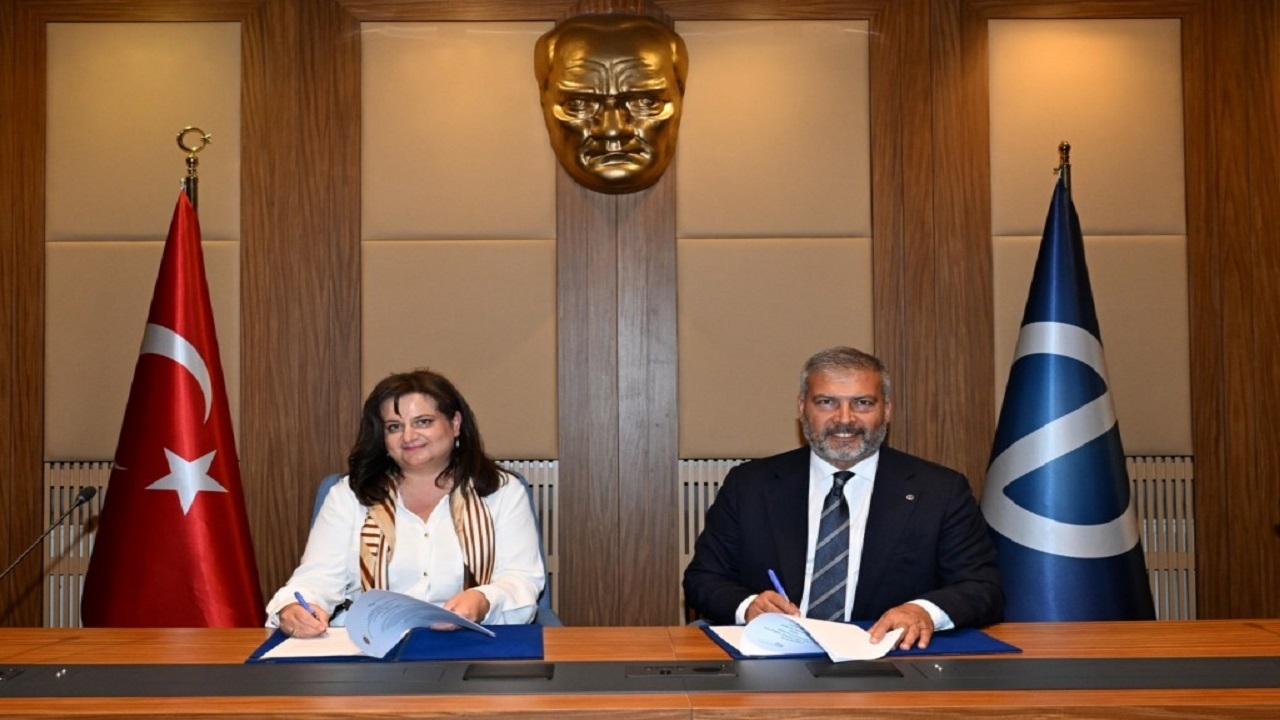 anadolu-universitesi-dunyaya-acilma-vizyonu-dogrultusunda-yuruttugu-akademik-is