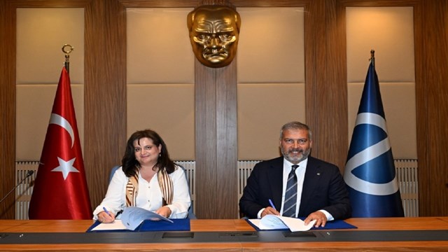 anadolu-universitesi-dunyaya-acilma-vizyonu-dogrultusunda-yuruttugu-akademik-is