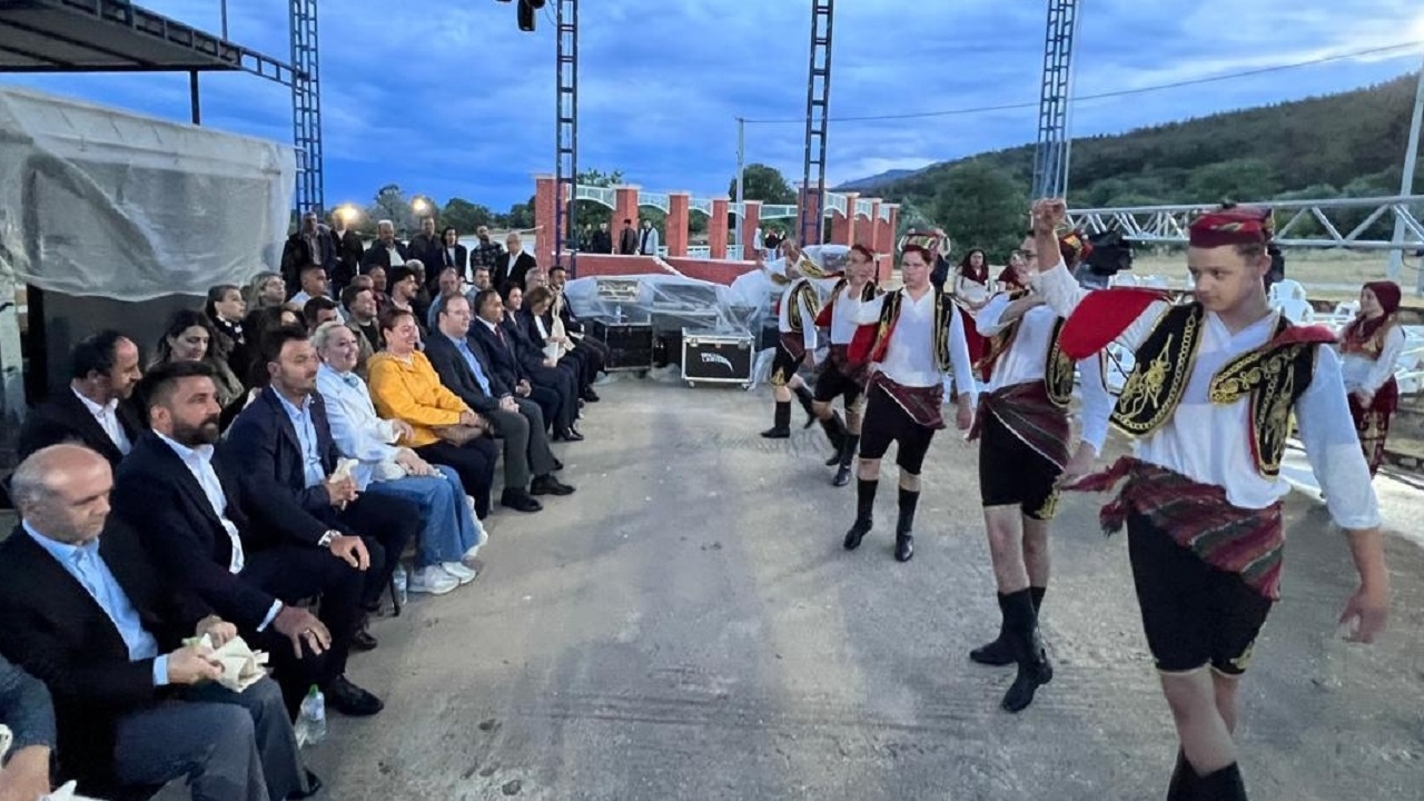 bati-trakya-da-24-geleneksel-kiraz-festivali