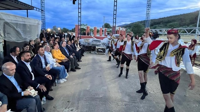 bati-trakya-da-24-geleneksel-kiraz-festivali