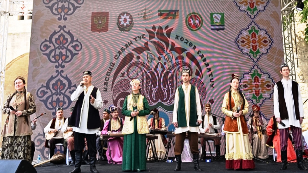 tatarlarin-hazar-sabantuy-festivali-bakude-yapildi