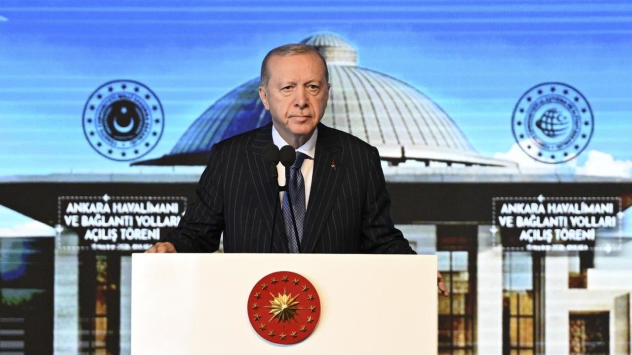 cumhurbaskani-erdogan-ankara-havalimani-ve-baglanti-yollarini-acti