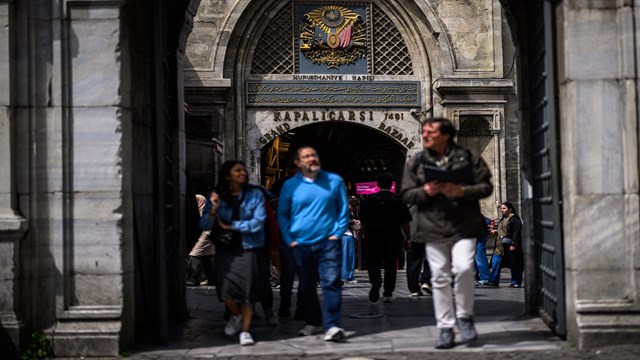 asirlarin-ticaret-merkezi-kapalicarsi-her-gun-yuz-binlerce-misafiri-agirliyor