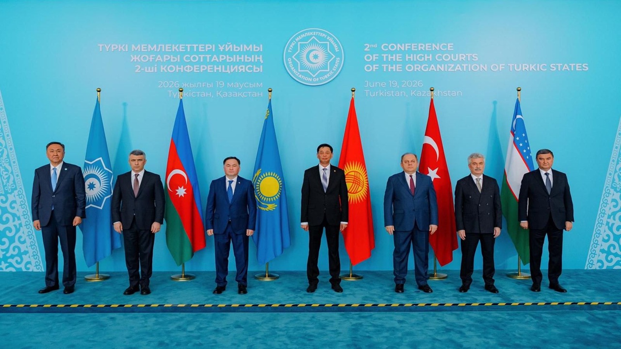 yuksek-mahkemeler-turkistanda-bulustu