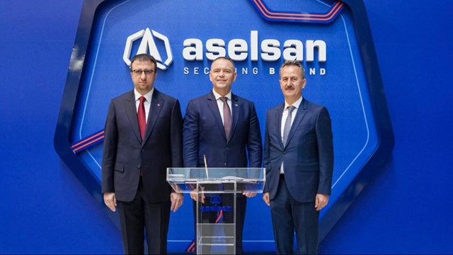 polonya-cumhurbaskani-karol-nawrocki-aselsani-ziyaret-etti