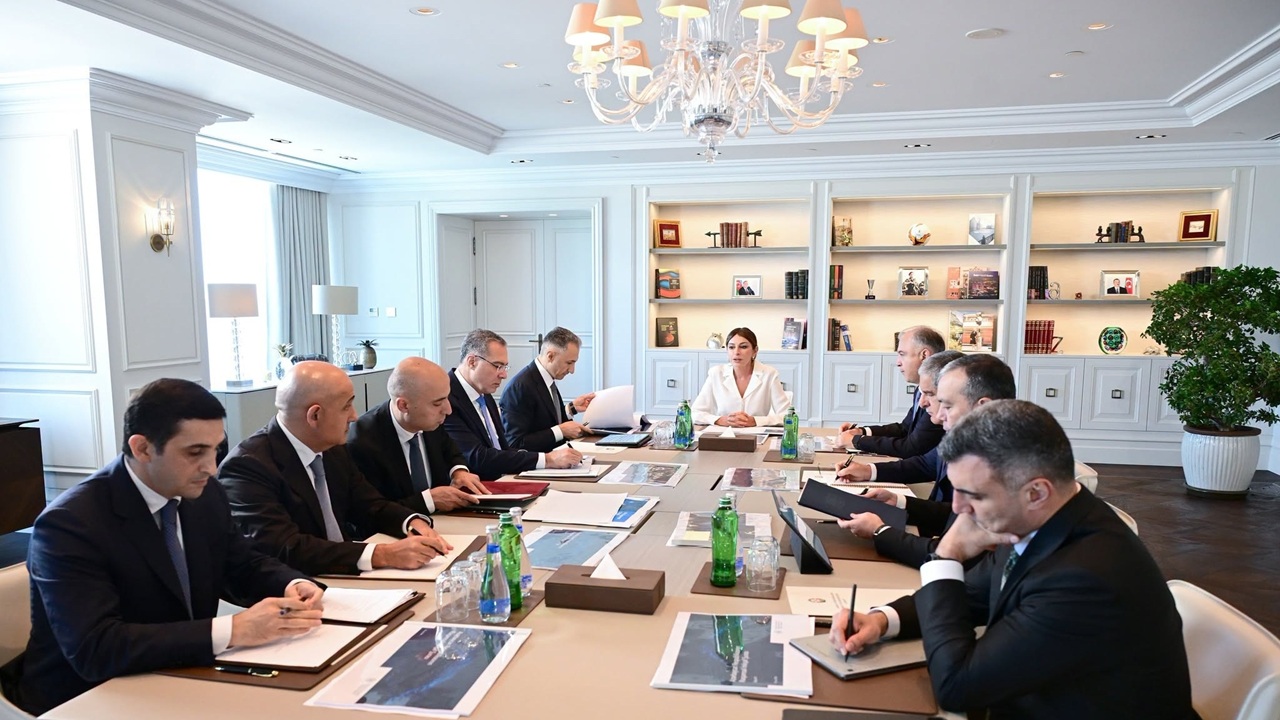 azerbaycan-internet-uzerinden-sundugu-kamu-hizmetlerini-tek-bir-platformda-toplu