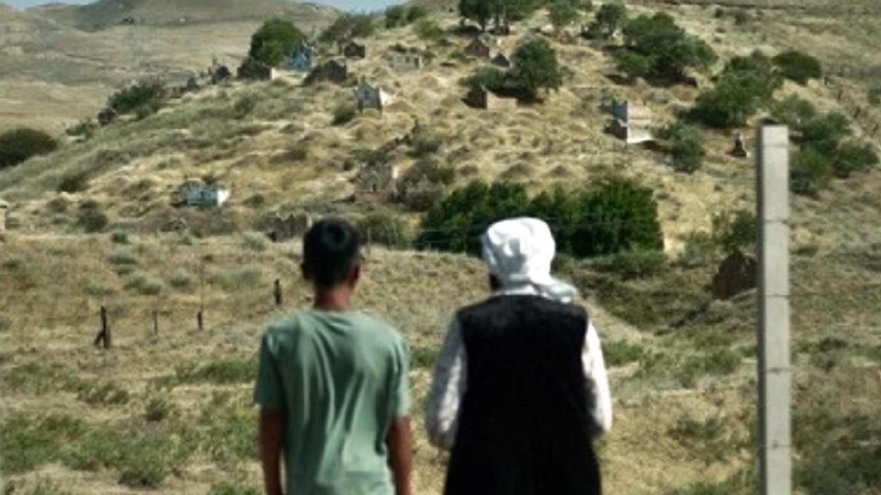 sanghay-odullu-ereze-biskekte-gorkemli-gala-ile-vizyona-girdi
