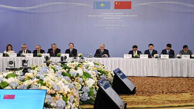 kazakistan-cin-ve-avrupa-arasindaki-ana-lojistik-merkez-olmayi-hedefliyor