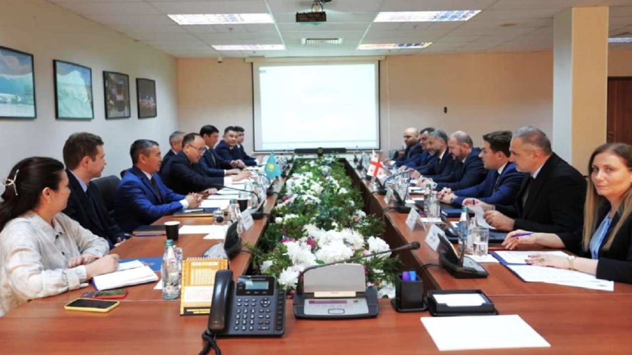 kazakistan-ve-gurcistan-arasinda-e-permit-donemi-basliyor