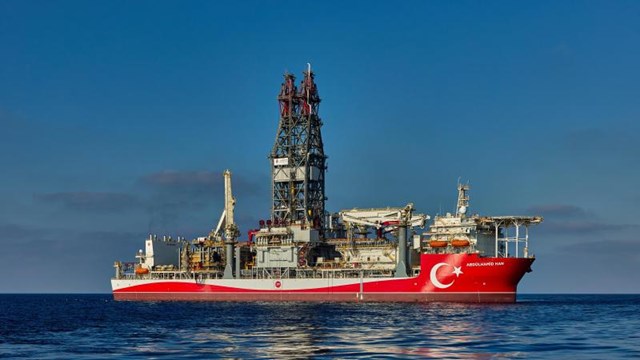 mavi-vatanda-4-yil-abdulhamid-hanin-enerji-yolculugu-suruyor