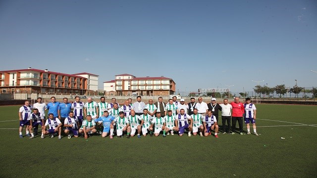 ahlatta-1071-masterler-sohretler-turnuvasi-duzenlendi