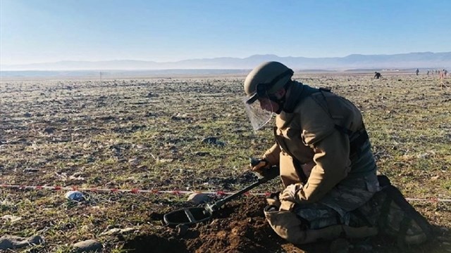 karabag-in-patlayicilardan-temizlenmesinde-turk-savunma-sanayisinden-yapay-zekal
