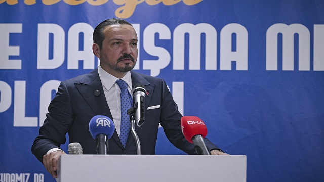 ak-parti-genel-baskan-yardimcisi-zorlu-partisinin-etimesgut-ilce-danisma-meclis
