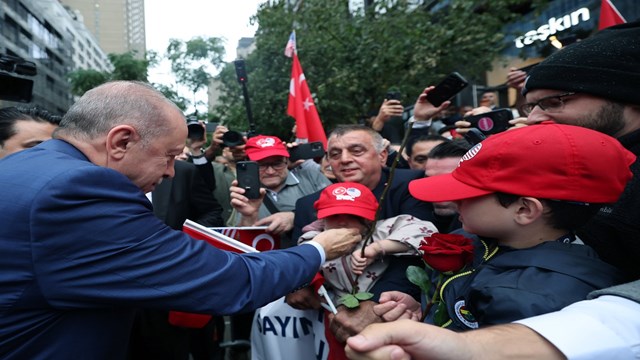 cumhurbaskani-erdogan-new-york-taki-turkevi-nde-coskuyla-karsilandi