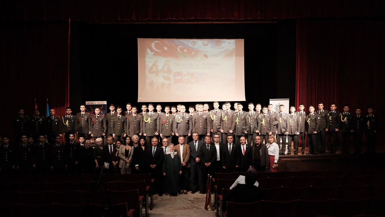 ankara-da-ayni-hilal-altinda-iki-devletin-sehitlerine-vefa-etkinligi-duzenlen