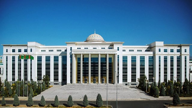turkmenistan-da-bir-ilk-yapay-zeka-destekli-elektronik-universite-sistemi-bas