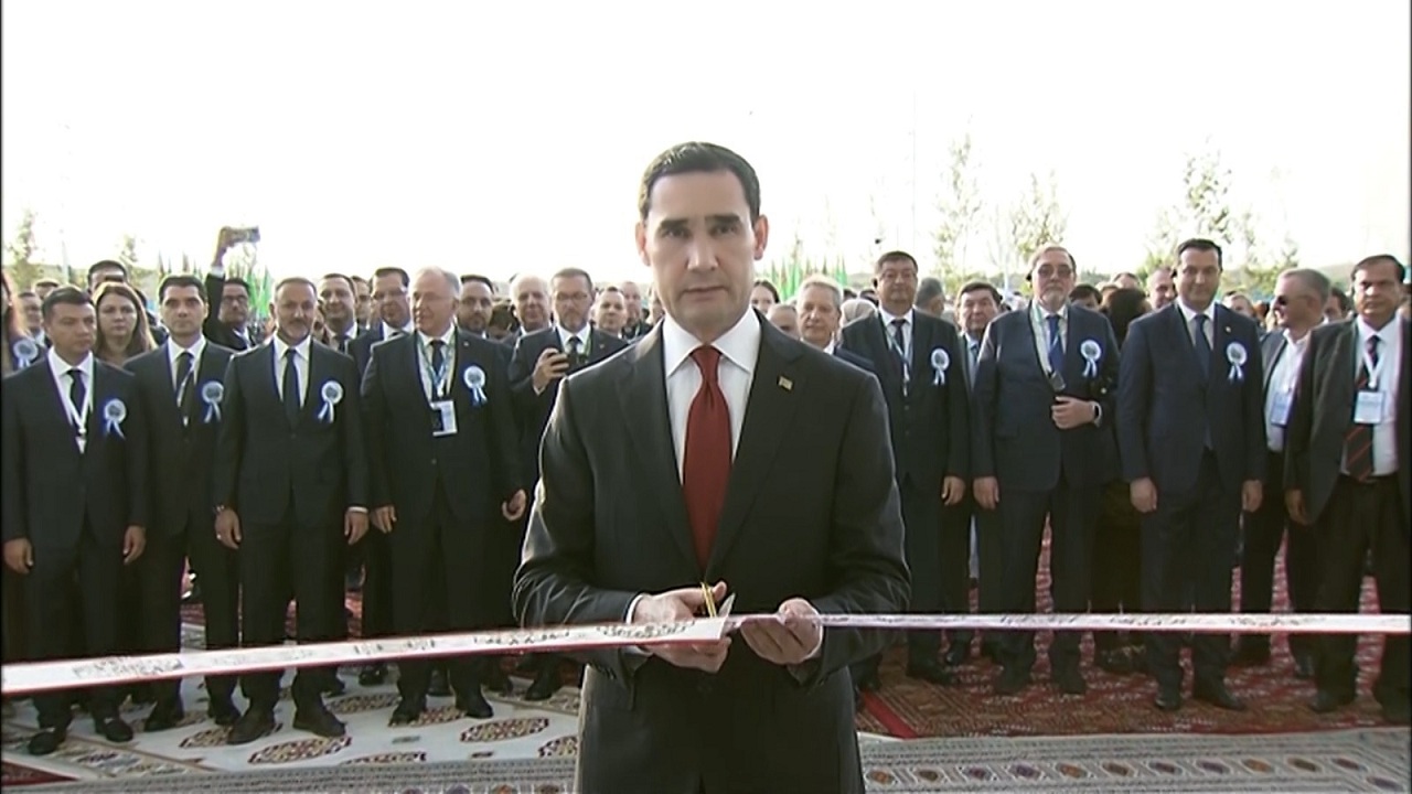 askabat-ta-uc-yeni-tip-merkezi-hizmete-acildi