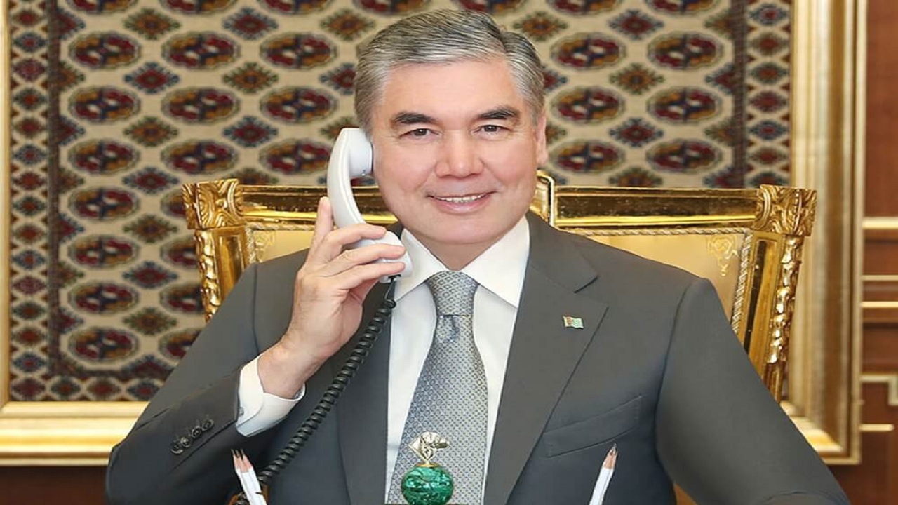 gurbanguli-berdimuhamedov-ile-sevket-mirziyoyev-telefonda-gorustu
