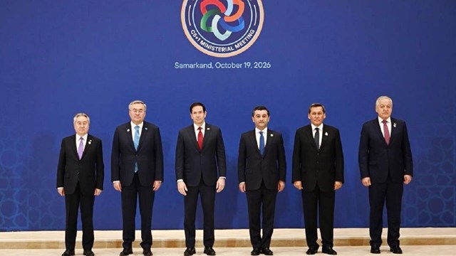 orta-asya-ve-abd-disisleri-bakanlari-semerkant-ta-c5-1-formatinda-bulustu