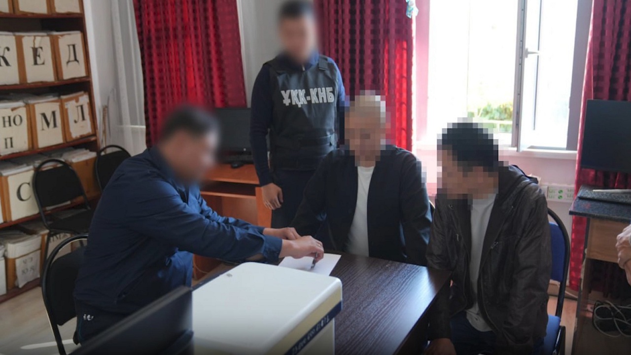 kazak-istihbaratindan-cinli-suphelilere-operasyon